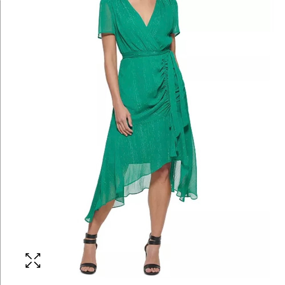 DKNY ruched dress with belt - beautiful fit!